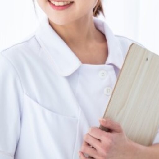 【禁断の白衣】なぜ男は「ナース」に支配されたいのか?規律の裏に隠された、深田えいみの“悪魔のギャップ”。